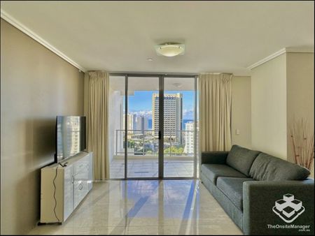 Rare SUB penthouse 3 bedrooms 3 bathrooms 2 carparks 360 degree view pet friendly aparment - Photo 2