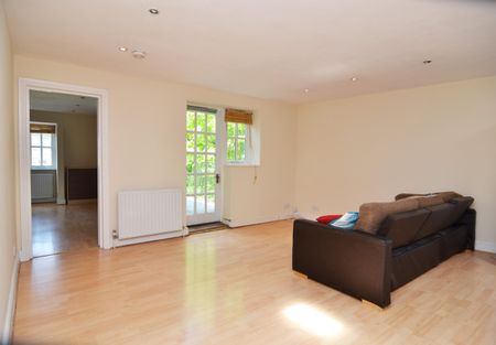 Church Street Twickenham, UK - 1 bedroomProperty for lettings - Chasebuchanan - Photo 2