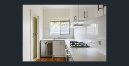 Light, Bright & Ready to Move In - Photo 5