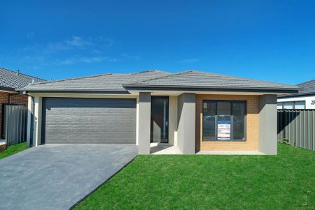 4 Aspire Street, Tarneit VIC 3029 - Photo 4