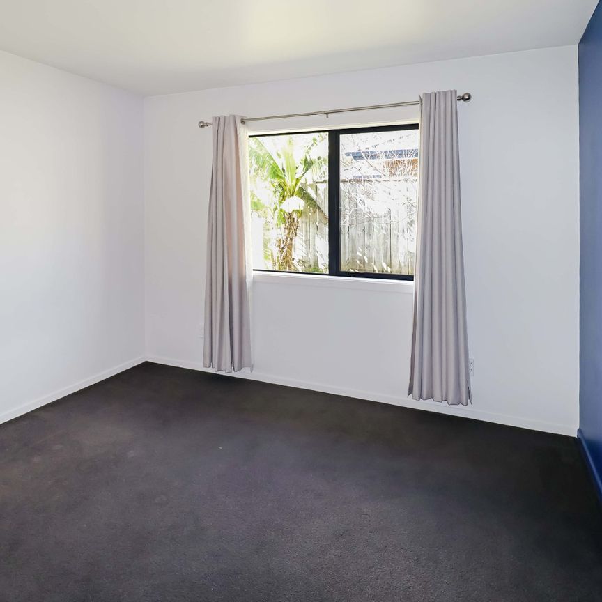 Wonderful Wainui Living! - Photo 1