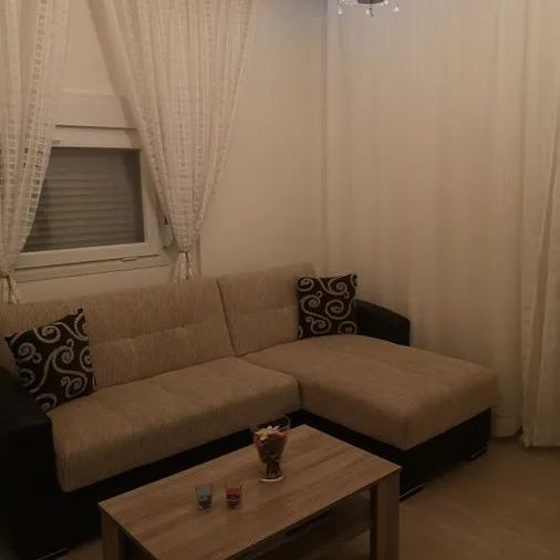 Διαμέρισμα για ενοικίαση Άγία Κυριακή - Τροχιοδρομικά (Χαριλάου) - Photo 1