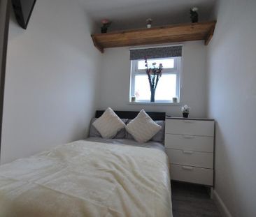 5 bedroom terraced house to rent - Photo 6