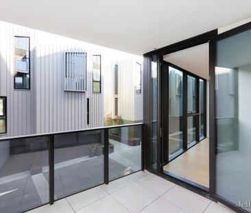 117/29 Waterline Place, Williamstown - Photo 5