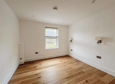 Castle Hill Road, Hastings, TN34 3RA - Photo 3