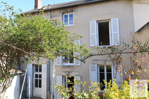 Avenue de la Révolution - maison 5 chambres - Photo 1