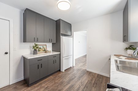 For Lease - 257 Tragina Avenue, Hamilton, Ontario - Photo 5