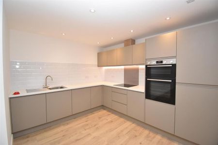 2 bedroom apartment to rent - Photo 5