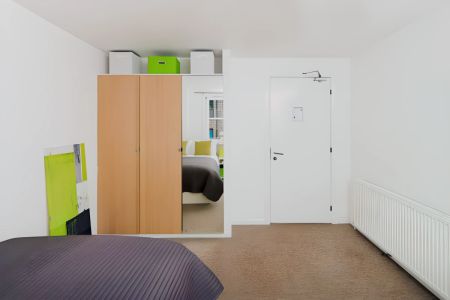 Premium Plus - 3, 5 & 6 Bed Flat - Photo 5