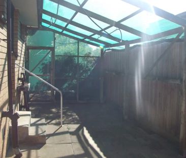 2 BEDROOM UNIT - SHORT WALK TO STATION - Photo 4