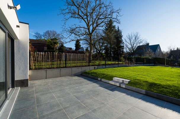 1970, Wezembeek-Oppem - Foto 1