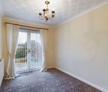 3 bedroom semi-detached house to rent - Photo 6