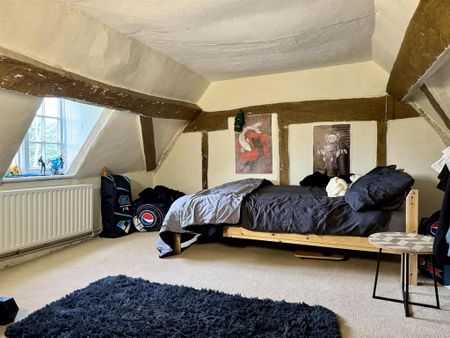 4 bedroom semi-detached house to rent - Photo 3