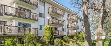 Woodridge Manor Apartments | 2230 Cadboro Bay Road, Victoria - Photo 1