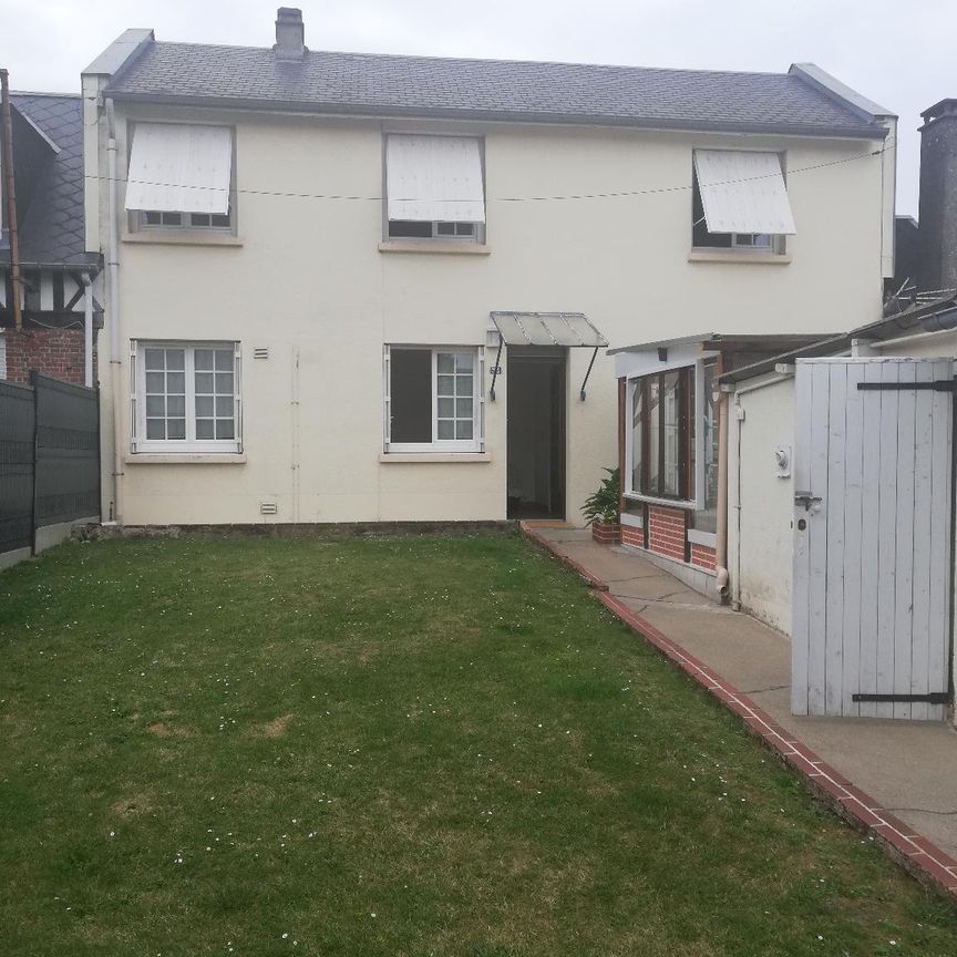 Maison avec jardinet - Photo 1