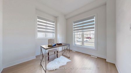 For Lease - 16 Slater Court, East Gwillimbury, Ontario - Photo 4