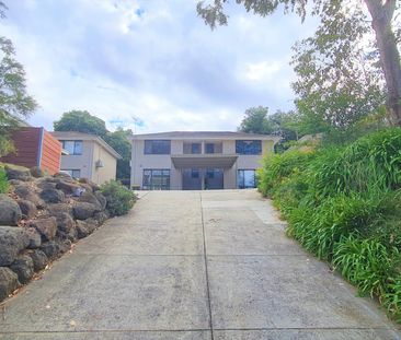Convenient Location, Relaxed Living – ready to move in! - Photo 3