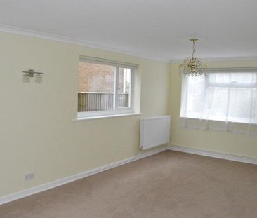 4 bedroom detached house to rent - Photo 1