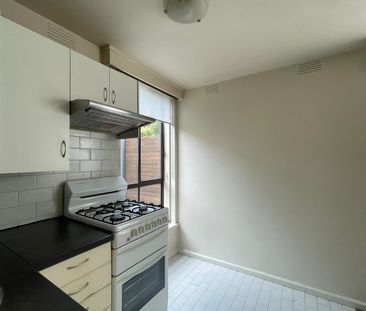 2/815 Mt Alexander Road, Moonee Ponds VIC 3039 - Apartment For Rent... - Photo 6