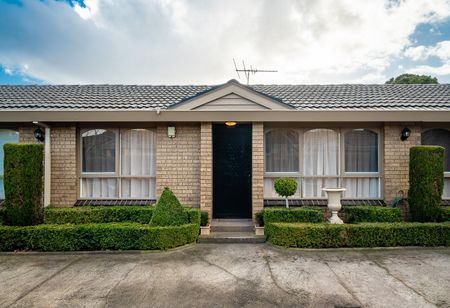 2/18 Guthrie Street, Brunswick West VIC 3055 - Photo 5