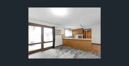 Spacious 3-Bedroom Family Home in a Convenient Location - Photo 2