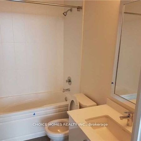 Burnhamthorpe/Grandpark-Bright Stunning 1Bdrm+Den 1Bath 1Locker - Photo 4