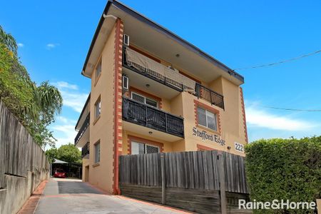 Convenient and Comfortable Unit - Photo 2