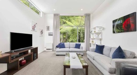 Stunning 3 Level Home - Photo 4