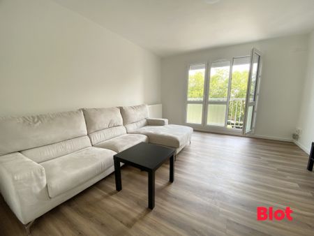 Location Appartement 4 pièces 74m² RENNES 35000 - Photo 2