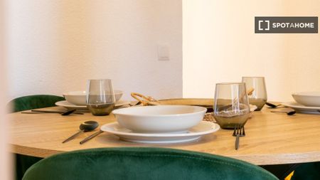 barcelona, Catalonia 08032 - Photo 5