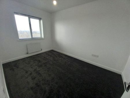 3 bedroom semi-detached house to rent - Photo 4