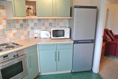 Ensign Court, Westgate Road, Lytham St Annes, FY8 - Photo 4