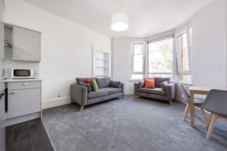 2 bedroom apartment to rent - Photo 2