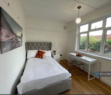 1 bedroom in a house share to rent - Photo 1