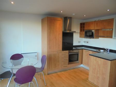 La Salle, Hunslet Leeds, LS10 1NG - Photo 4