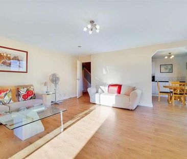 Asher Way, E1W - Photo 2
