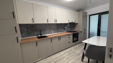 BLOC NOU, PRIMA INCHIRIERE, APARTAMENT COCHET IN NICOLINA - Fotografie 4
