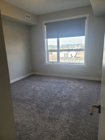 Alexander Place Apartments: Luxury Apartment’s available - Photo 2