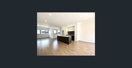 Modern and spacious townhouse. - Photo 4