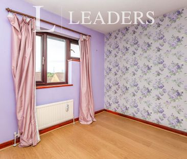 3 bedroom house to rent Engaine Drive, Shenley Church End, Milton K... - Photo 3