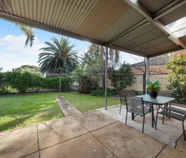 Comfort, Space and Convenience in a Prime Location - Photo 3