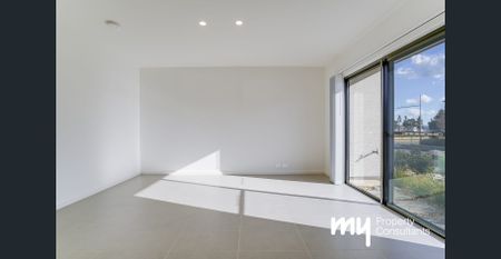 Style, Class and Sophistication - Tri-level Terrace! - Photo 3