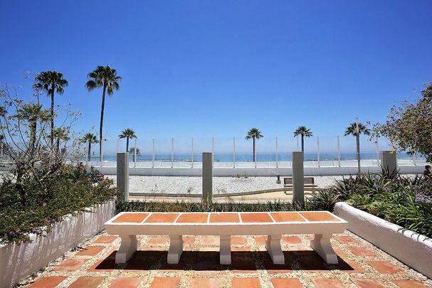 Luxury Flat for rent in Puerto Banus, Spain - Photo 1