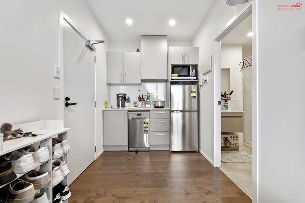 Studio apartment at the Ramada - Photo 1