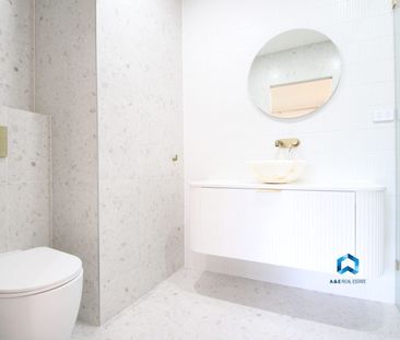 Luxuriously Renovated Family Home in Prime North Rocks Location - Photo 4