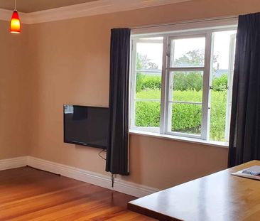 CORNWALL ST, MASTERTON 2-BEDROOMS- $490 P/W - Photo 3