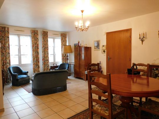 Location Appartement 2 pièces 52m² BAYEUX 14400 - Photo 1