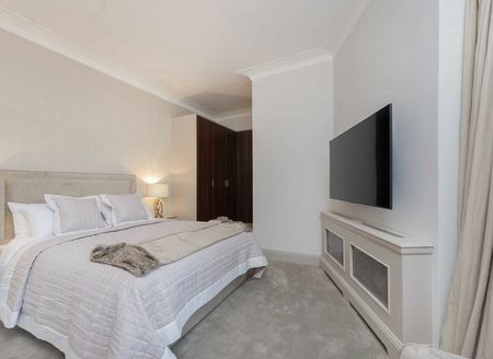 Sloane Court East - Photo 3