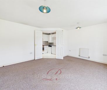 To Let 2 Bed Flat - Purpose Built Lamberton Drive, Brymbo, Wrexham ... - Photo 2
