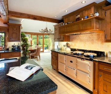 6 bedroom detached house to rent - Photo 1